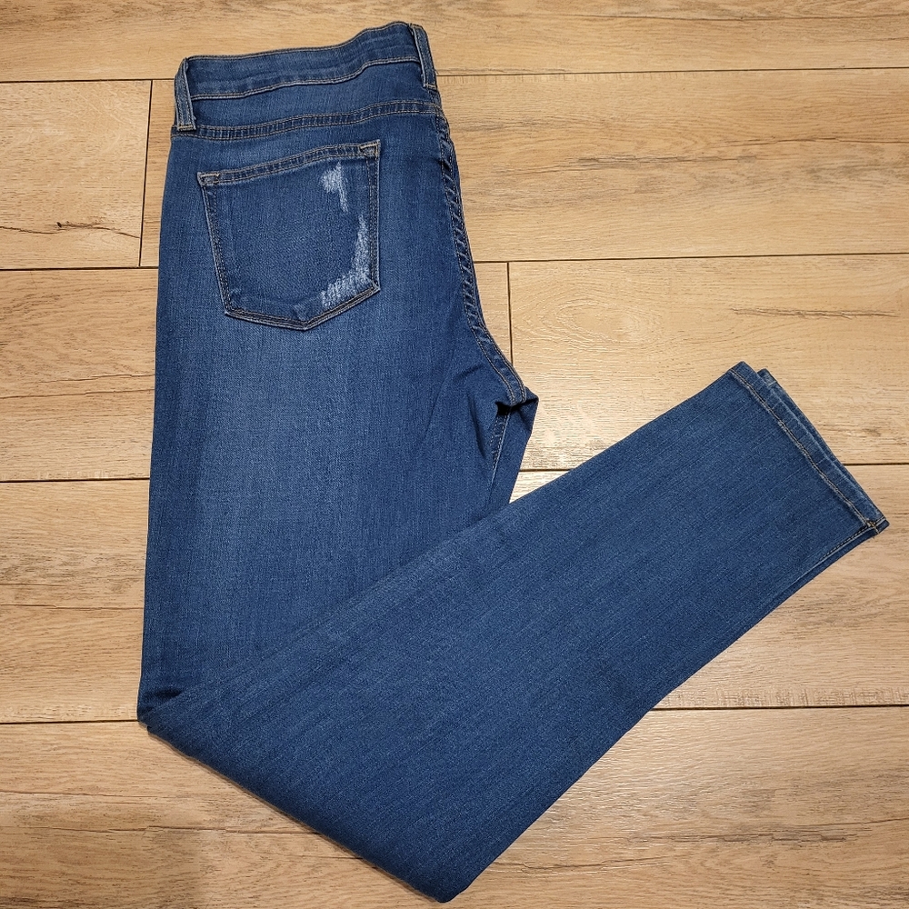 Just Black Destroyed Crop Skinny Jeans